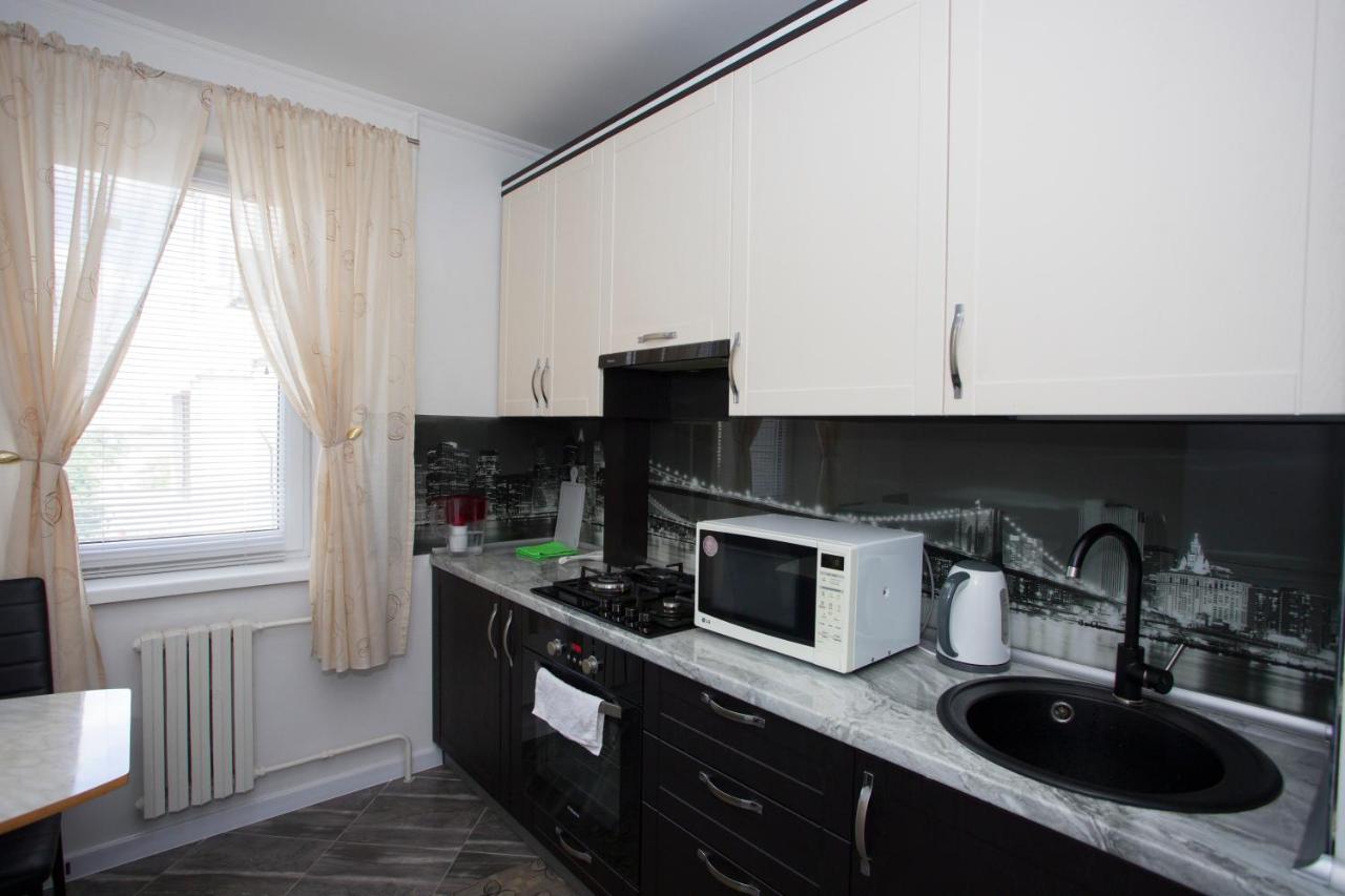 Apartament Curat Si Confortabil Str. Ismail 86 In Centrul Chisinaului Apartman Kültér fotó