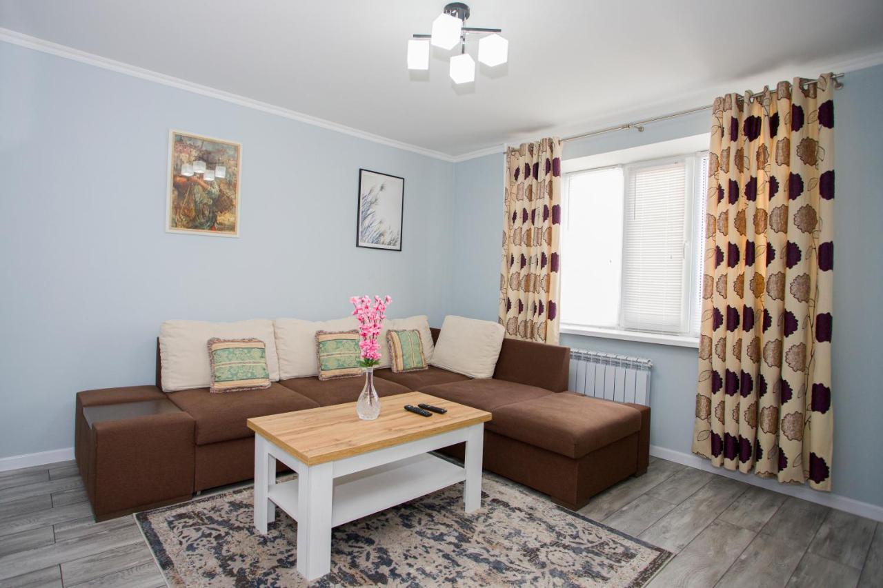 Apartament Curat Si Confortabil Str. Ismail 86 In Centrul Chisinaului Apartman Kültér fotó