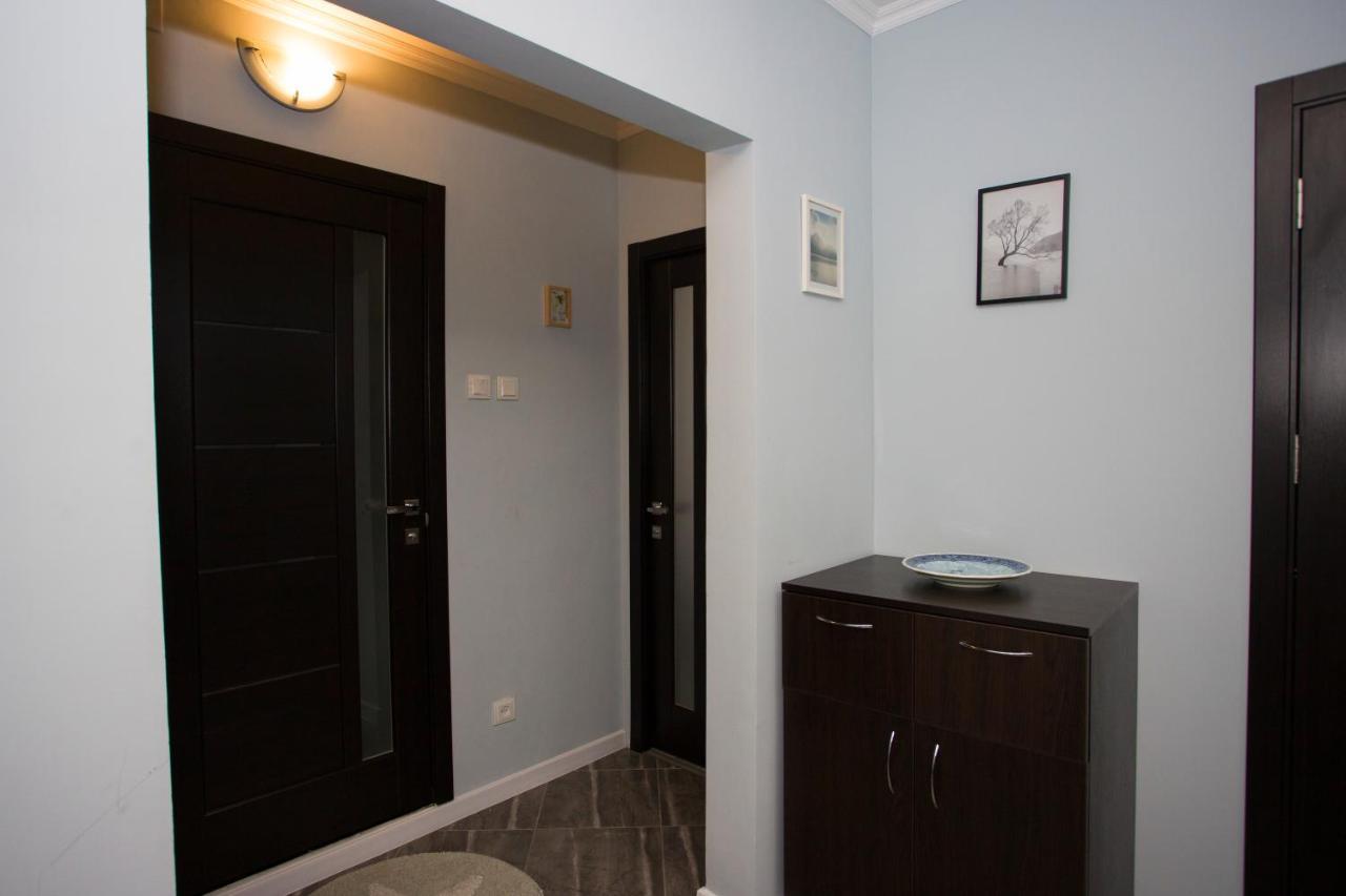 Apartament Curat Si Confortabil Str. Ismail 86 In Centrul Chisinaului Apartman Kültér fotó