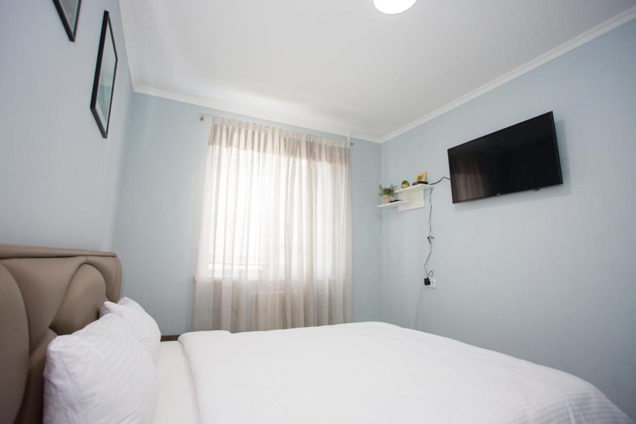 Apartament Curat Si Confortabil Str. Ismail 86 In Centrul Chisinaului Apartman Kültér fotó